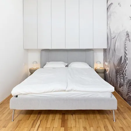 Ella's River Lägenhet