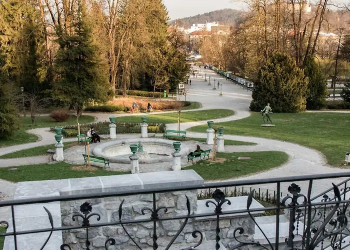 Ella's River Lejlighed *